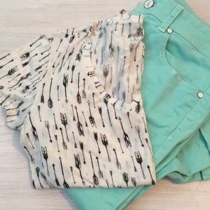 Arrow v neck tee shirt